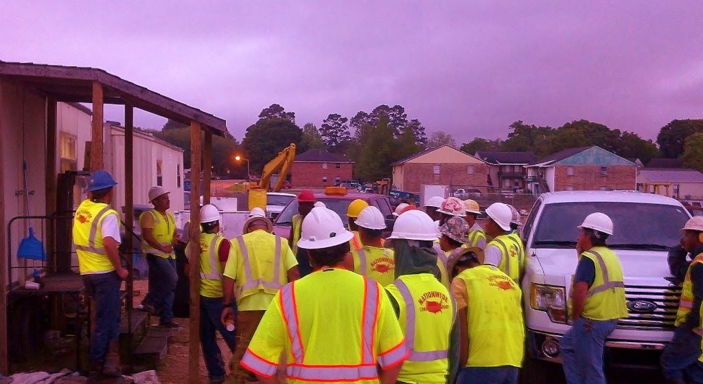 Nationwide Construction Group - Our Company - Safety Meeting